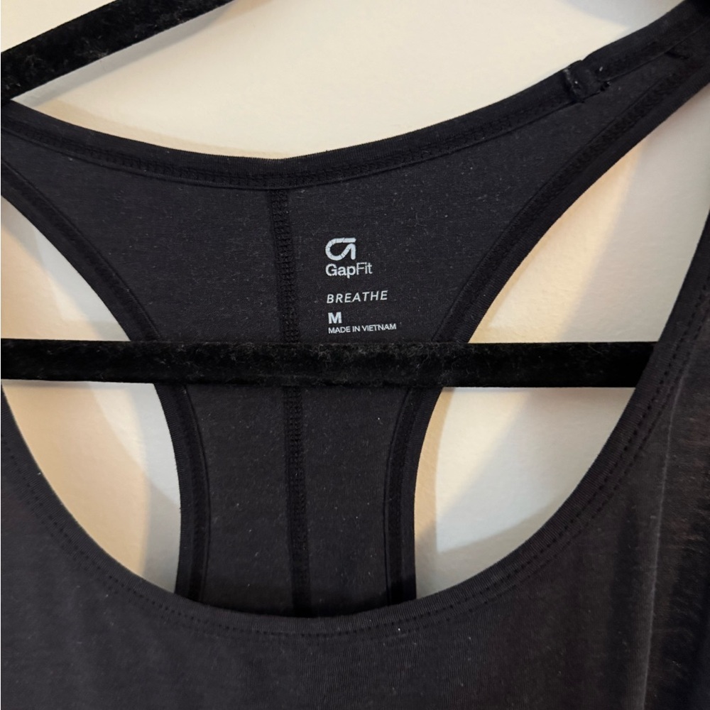 GAP Black Women's Tank Top - Picture 2 of 3